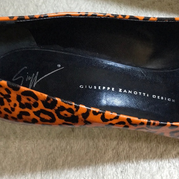 Giuseppe Zanotti Black and Orange Peep-Toe Patent Leather Heels (41 / US 11) - Picture 5 of 6